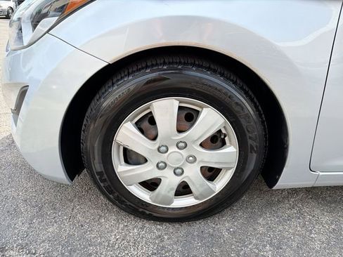 Used 2016 Hyundai Elantra SE FWD image 20