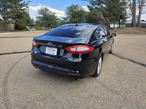 Used 2016 Ford Fusion SE FWD image 7