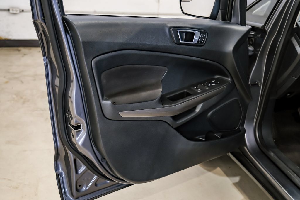 Used 2019 Ford EcoSport SE FWD image 42