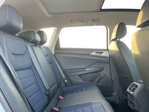 New 2026 Volkswagen Taos SEL image 18