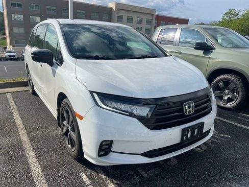 Used 2024 Honda Odyssey Sport image 5