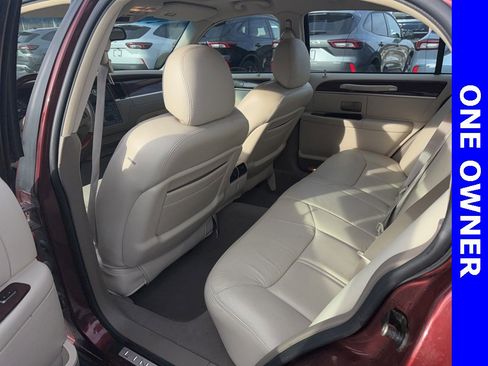 Used 2004 Lincoln Town Car Ultimate image 13