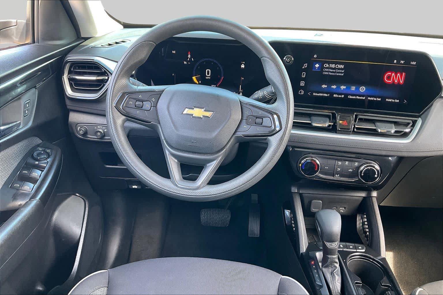 Used 2025 Chevrolet TrailBlazer LT FWD image 11