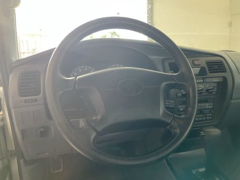 Used 1999 Toyota 4Runner SR5 RWD image 14