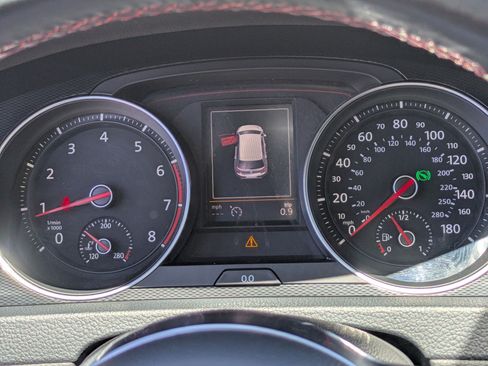 Used 2016 Volkswagen GTI S FWD image 21