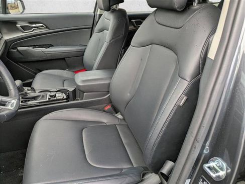 Used 2024 Kia Sportage EX image 23