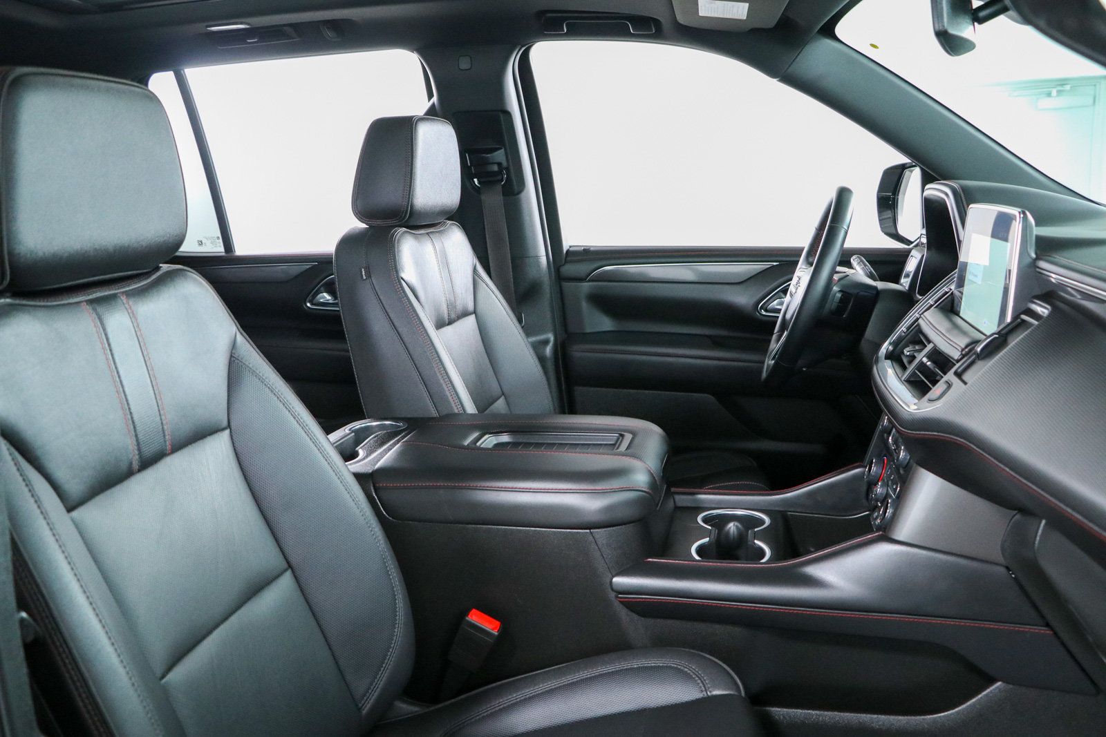 Used 2023 Chevrolet Tahoe RST w/ Luxury Package AWD/4WD image 31