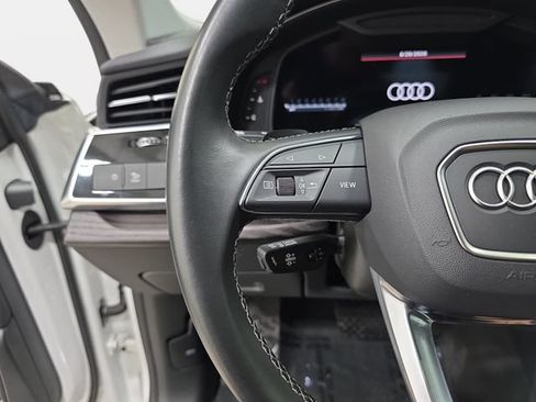 Used 2023 Audi Q8 Premium Plus AWD/4WD image 17