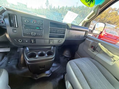 Used 2019 Chevrolet Express 2500 w/ Driver Convenience Package RWD image 11