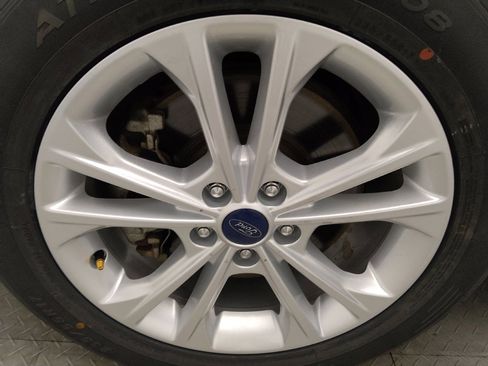 Used 2019 Ford Escape SEL AWD/4WD image 31