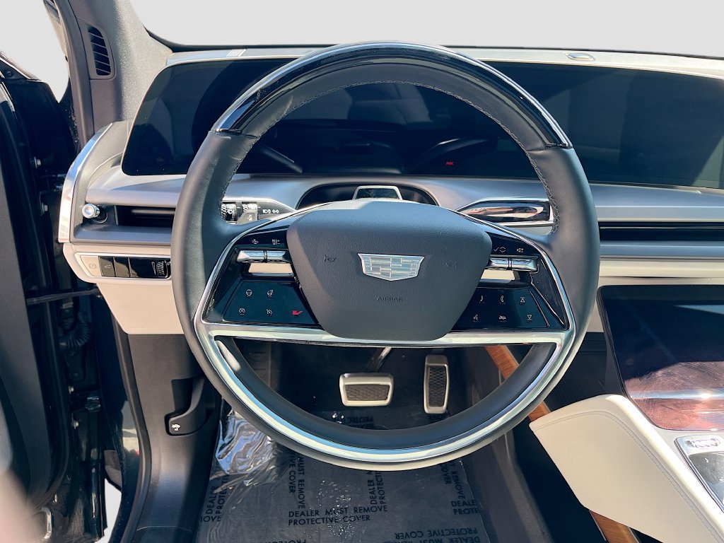 Used 2026 Cadillac Vistiq Luxury AWD/4WD image 11