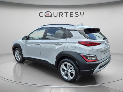 Certified 2022 Hyundai Kona SEL w/ Cargo Package FWD image 3