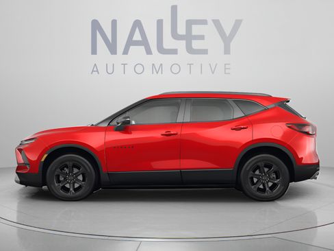 Used 2024 Chevrolet Blazer LT w/ Midnight/Sport Edition FWD image 2