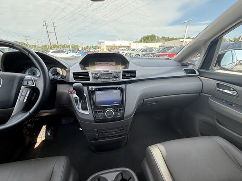 Used 2016 Honda Odyssey Touring image 30