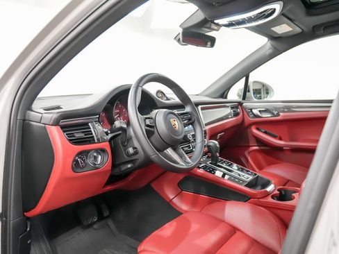 Certified 2023 Porsche Macan GTS AWD/4WD image 4