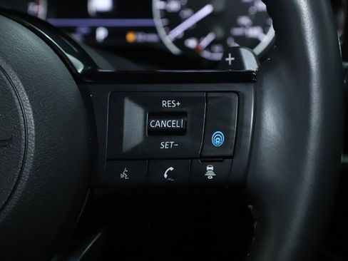 Certified 2025 Nissan Pathfinder SL image 24