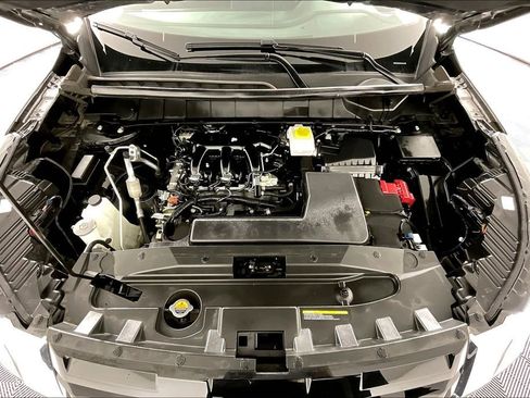 Certified 2024 Nissan Pathfinder SV image 13