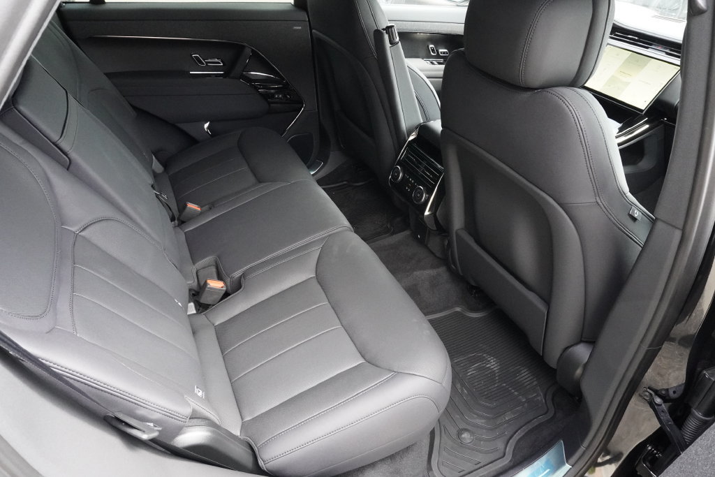 New 2026 Land Rover Range Rover Sport Dynamic SE AWD/4WD image 26