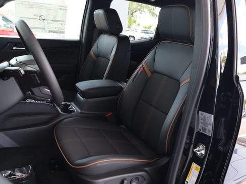 New 2026 GMC Canyon AT4 AWD/4WD image 14