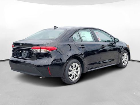 New 2026 Toyota Corolla LE FWD image 4
