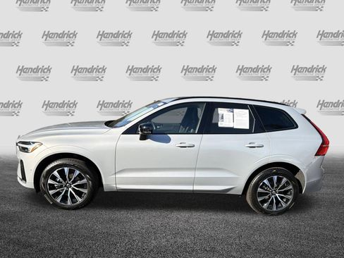 Certified 2025 Volvo XC60 B5 Plus image 7