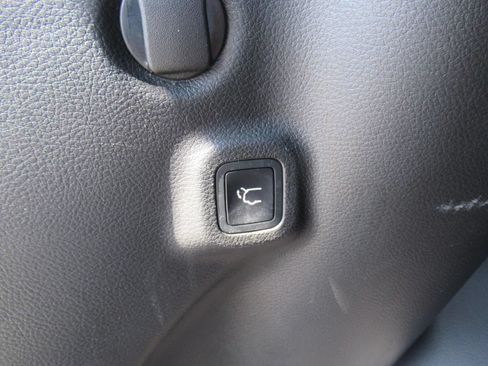 Used 2026 Jeep Compass Limited AWD/4WD image 33