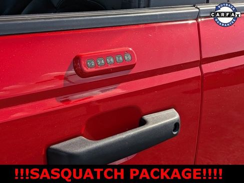 Used 2023 Ford Bronco Badlands w/ Sasquatch Package image 11