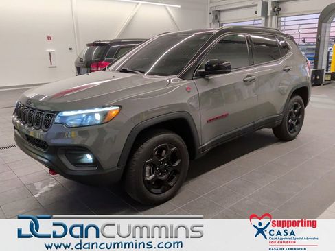 Used 2023 Jeep Compass Trailhawk w/ Trailhawk Elite Group AWD/4WD image 1