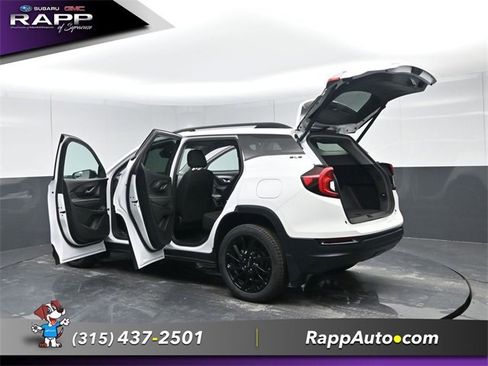 Used 2023 GMC Terrain SLE w/ Driver Convenience Package image 22