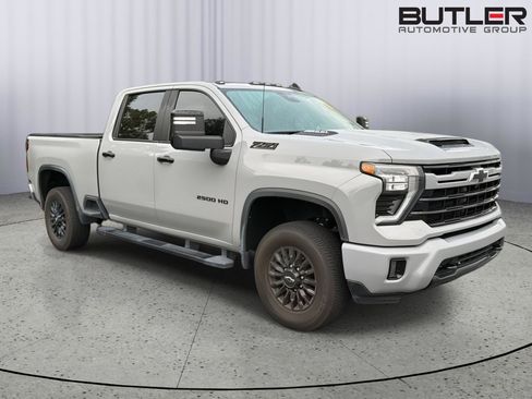 Used 2024 Chevrolet Silverado 2500 LT w/ Z71 Sport Edition AWD/4WD image 5