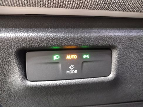 New 2026 Volkswagen Tiguan S image 23