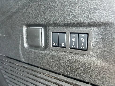 Used 2025 Chevrolet Suburban Premier w/ Sun And Tow Package AWD/4WD image 49
