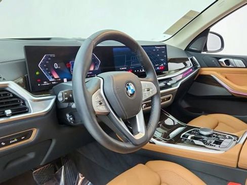 Used 2026 BMW X7 xDrive40i image 19