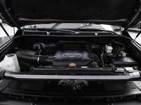 Used 2017 Toyota Tundra SR5 image 49