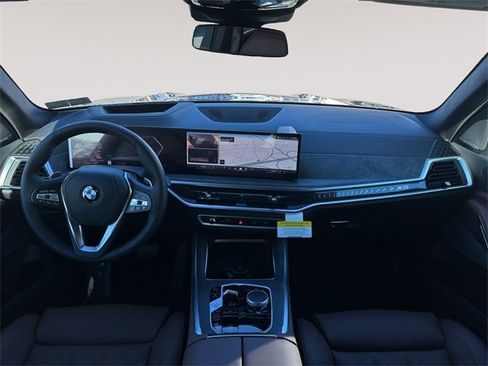 New 2026 BMW X5 xDrive40i w/ Climate Comfort Package image 10