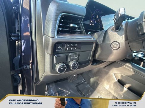 Certified 2025 Chevrolet Suburban Premier RWD image 16