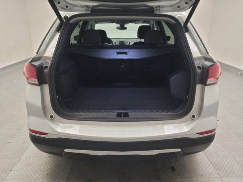 Used 2022 Chevrolet Equinox LT w/ Driver Convenience Package image 29