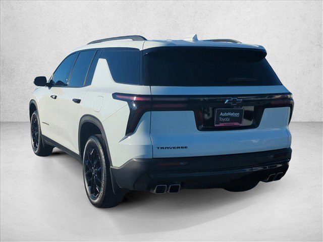Used 2025 Chevrolet Traverse LT w/ Midnight/Sport Edition FWD image 8