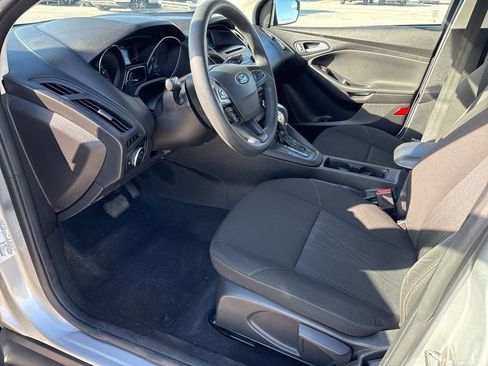 Used 2015 Ford Focus SE image 9