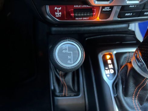 Used 2021 Jeep Gladiator Mojave image 31