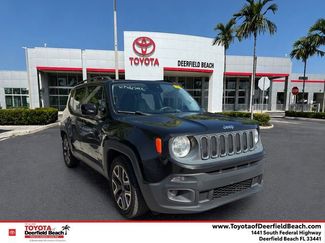 Used 2015 Jeep Renegade Latitude w/ Popular Equipment Group FWD video 1