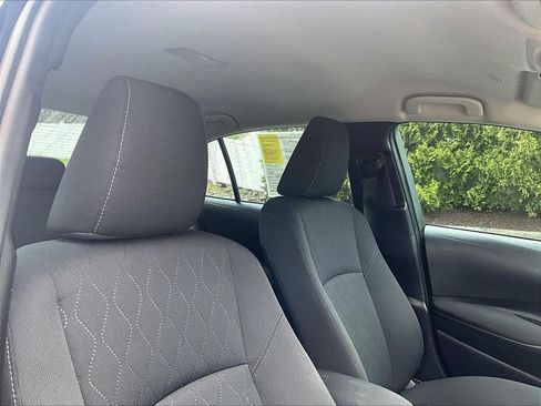 Used 2025 Toyota Corolla LE FWD image 22