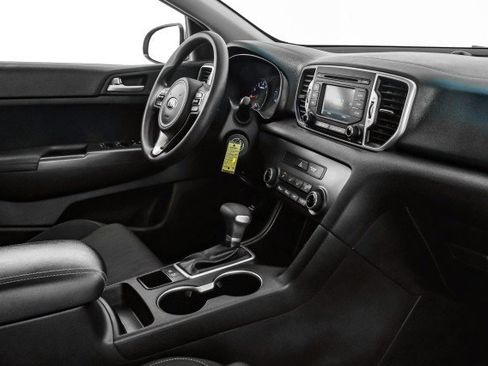 Used 2019 Kia Sportage LX image 20