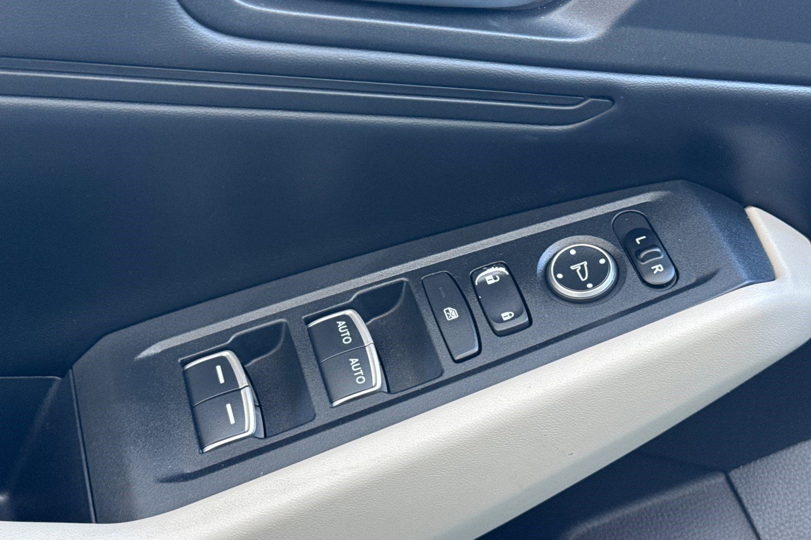 Used 2024 Honda Accord EX image 14