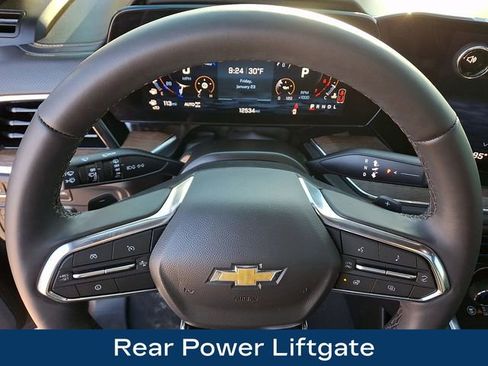 Used 2025 Chevrolet Suburban High Country image 24