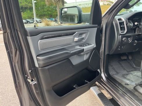 Used 2022 RAM 1500 Big Horn AWD/4WD image 5