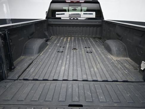 Used 2022 Chevrolet Silverado 3500 High Country w/ Snow Plow Prep/Camper Package image 29