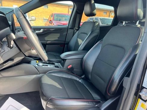 Certified 2024 Ford Escape ST-Line w/ Tech Pack #1 AWD/4WD image 17