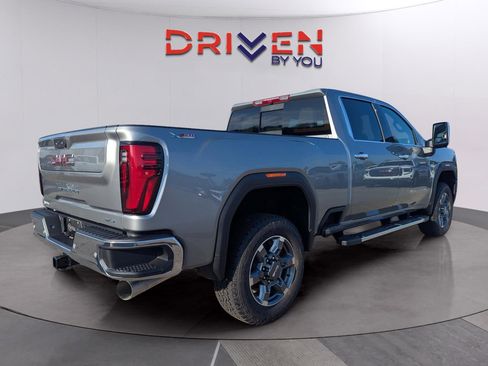 New 2026 GMC Sierra 2500 SLT w/ SLT Premium Package image 7