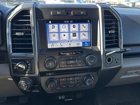 Used 2018 Ford F150 XLT w/ Equipment Group 302A Luxury image 11